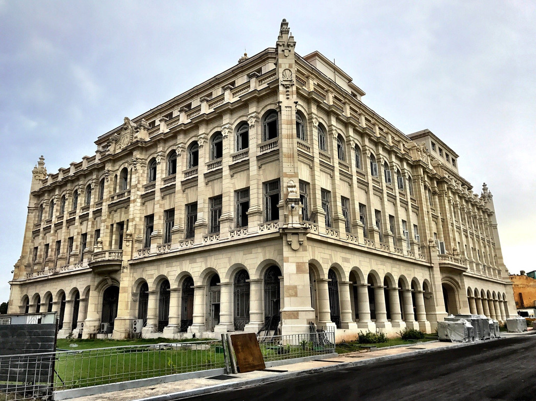 国立古巴艺术博物馆景点图片