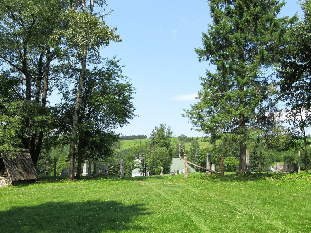 Site Patrimonial St-James Church & Cemetery景点图片