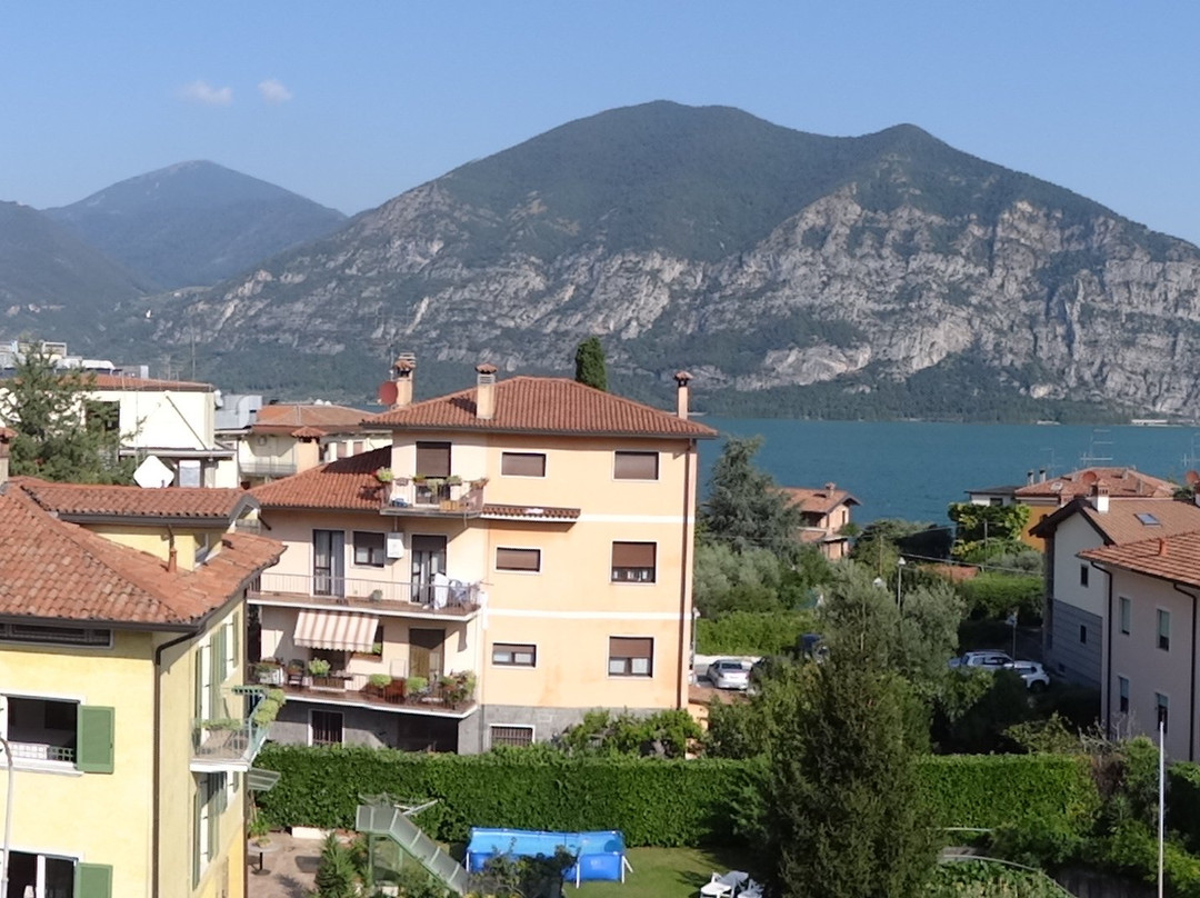 International Hotel主图