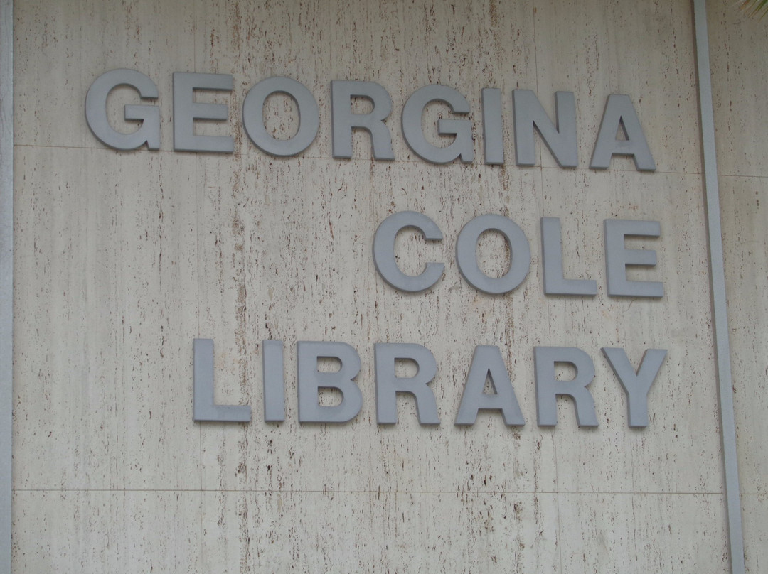Georgina Cole Library景点图片