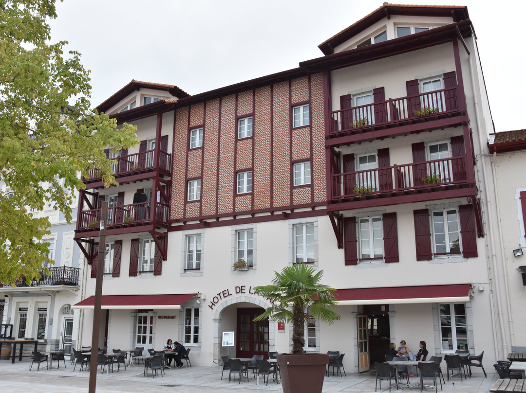 Hotel De La Paix主图