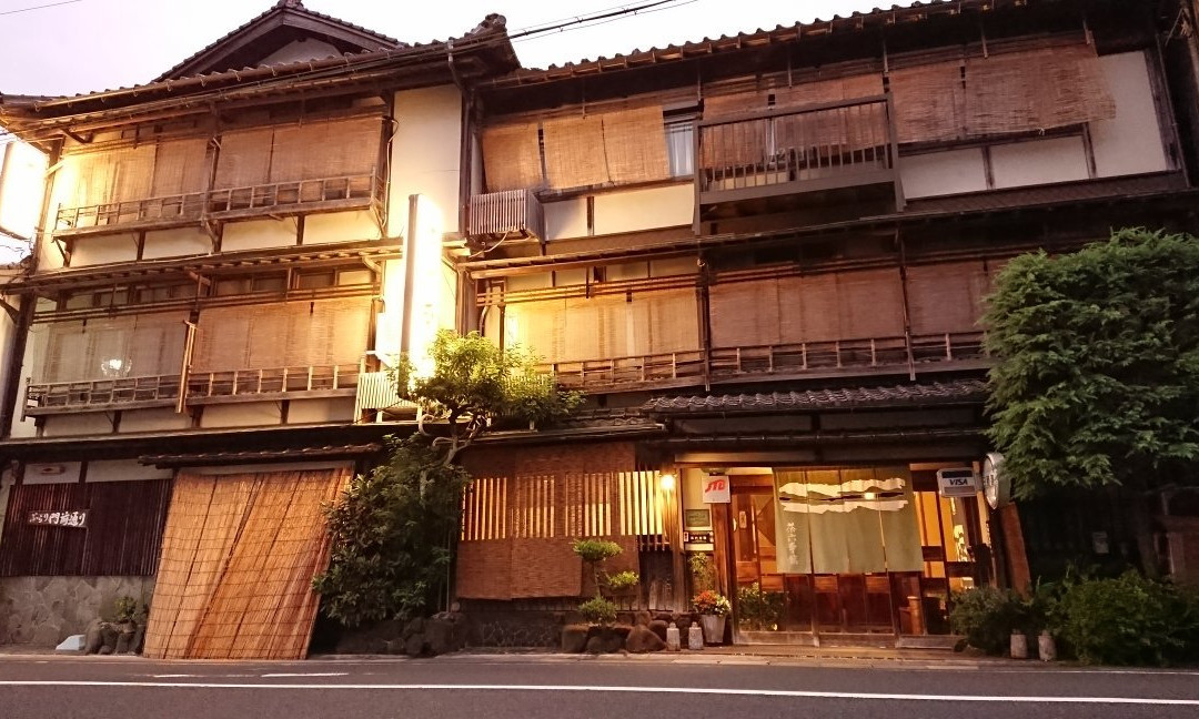 茶六本馆主图