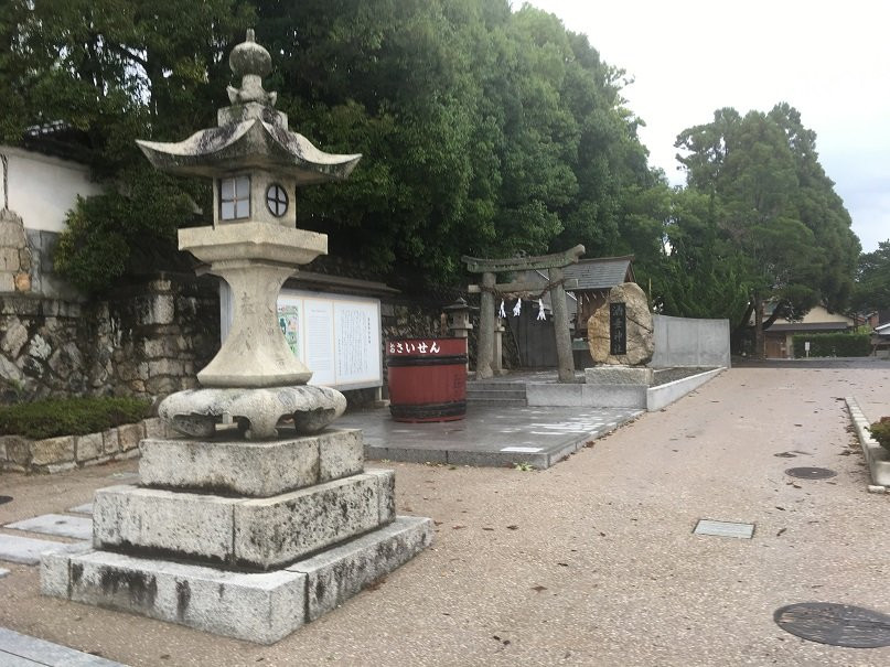 Sakatari Shrine景点图片