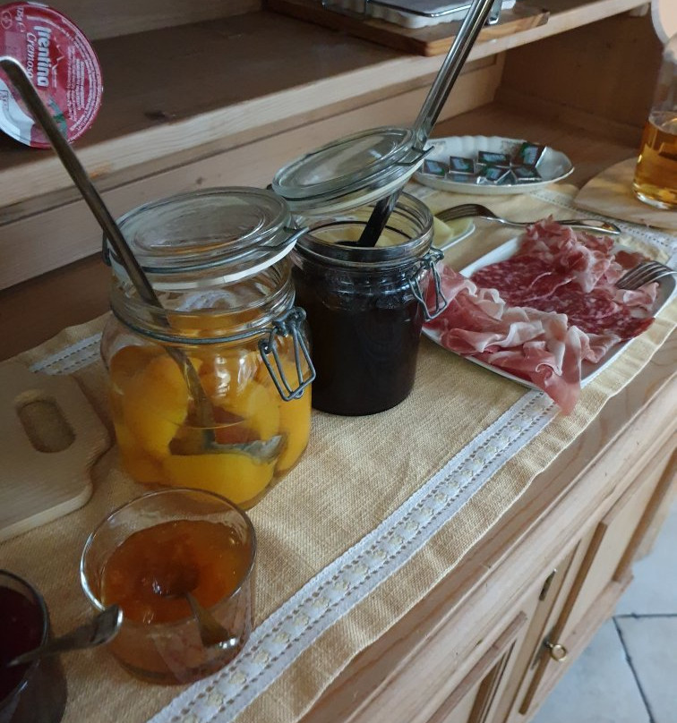 Pietra Rara主图
