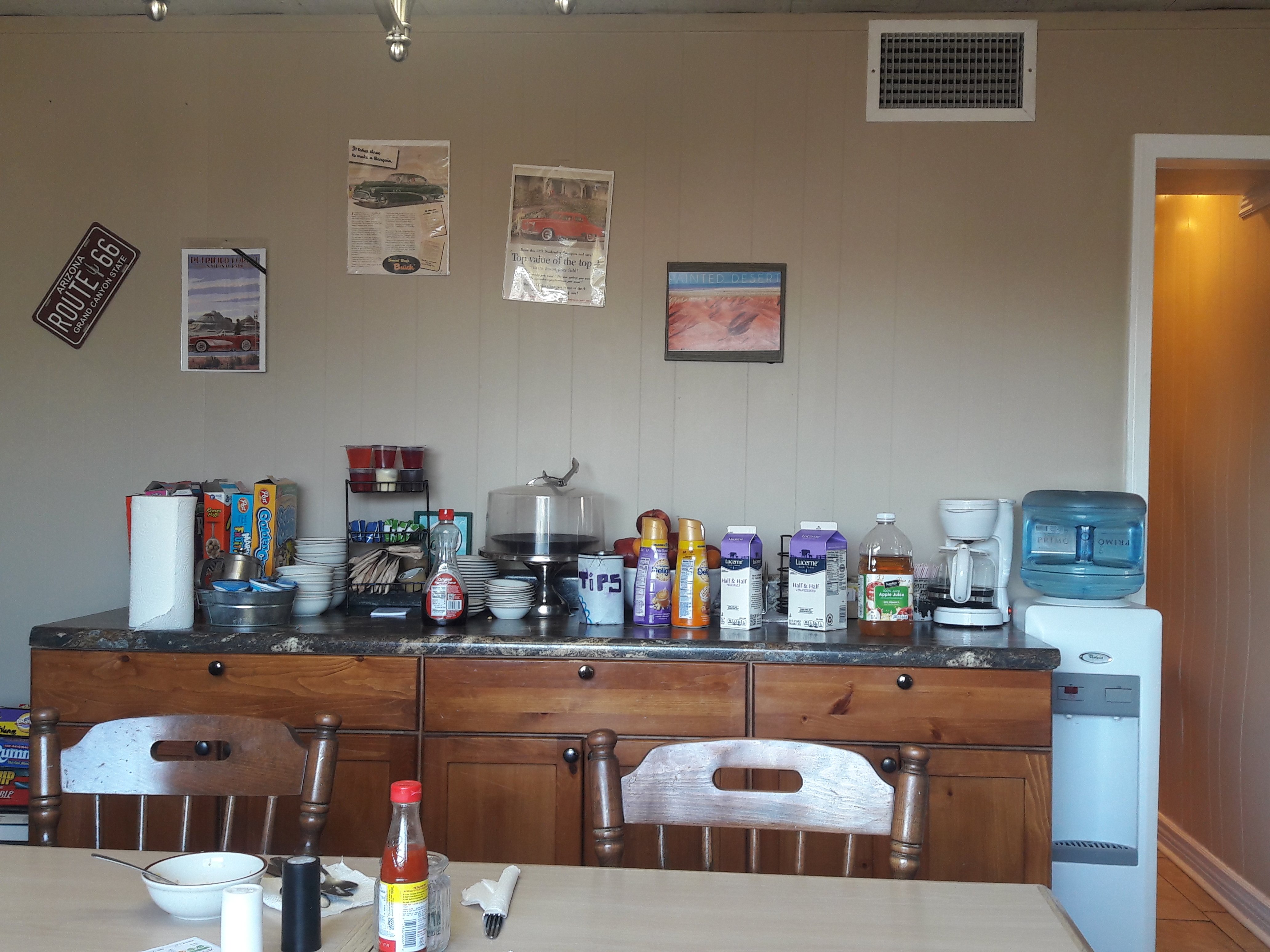 Brad's Desert Inn-餐饮