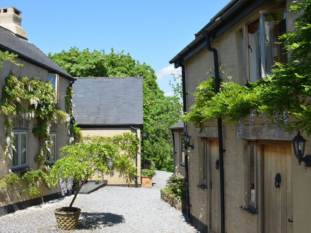 Kerswell Farmhouse主图