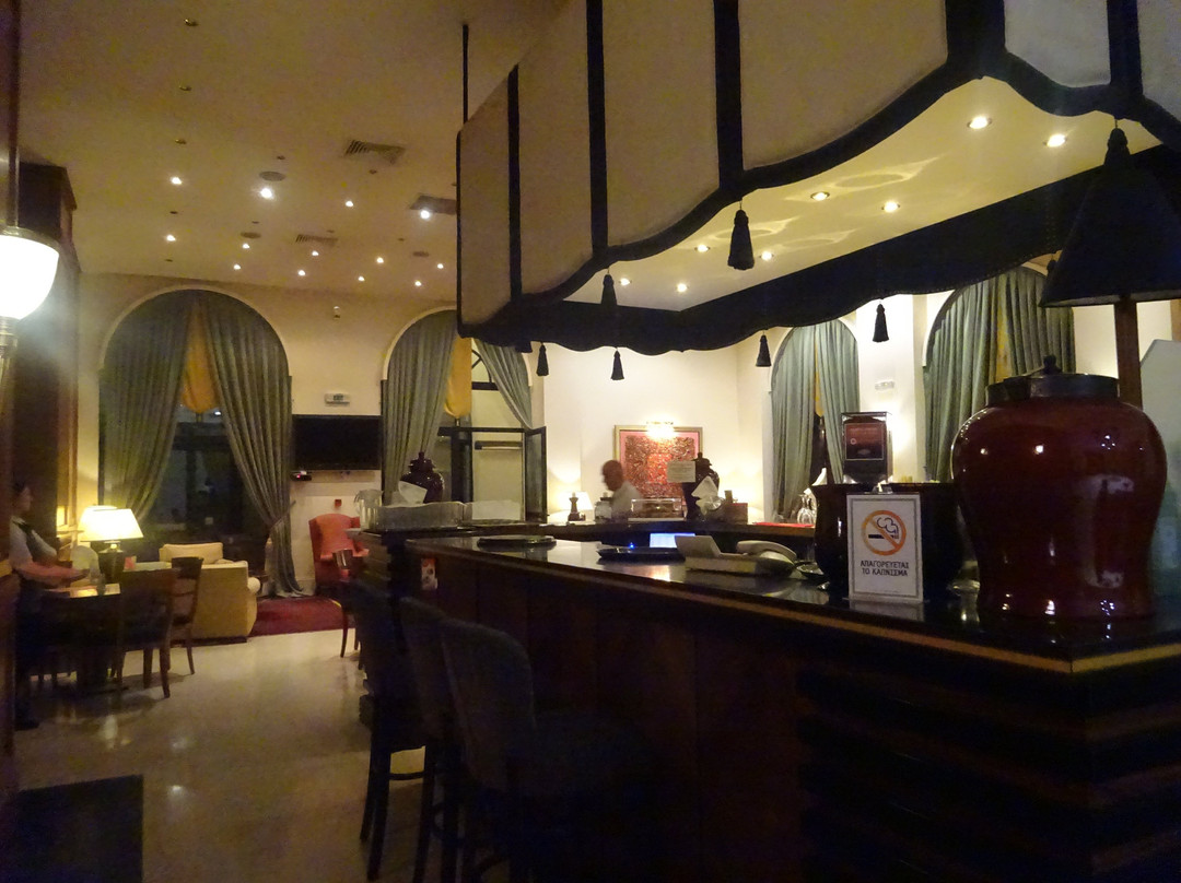 沃洛斯宫殿酒店主图