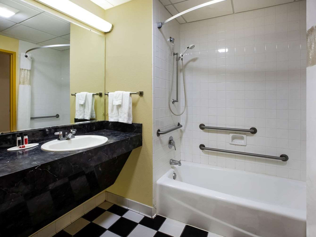 Days Inn by Wyndham Donegal主图