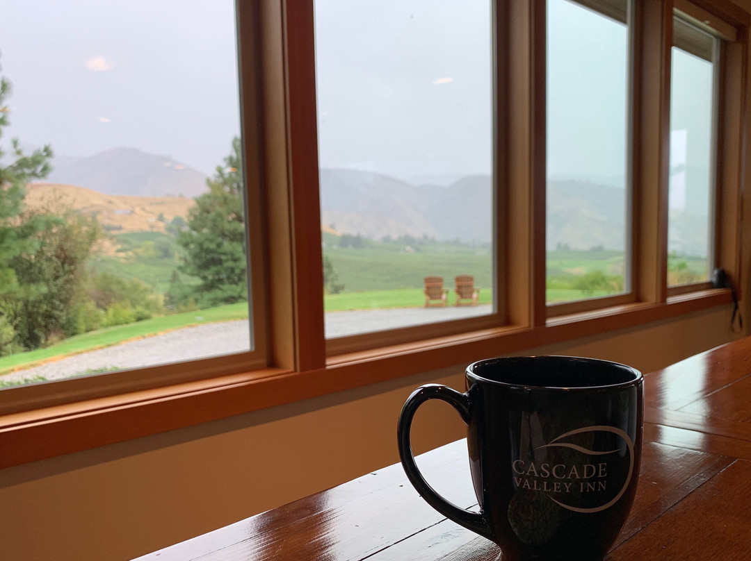 Cascade Valley Inn Bed & Breakfast主图