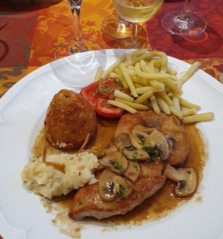 Hotel Restaurant Aux Bruyeres主图