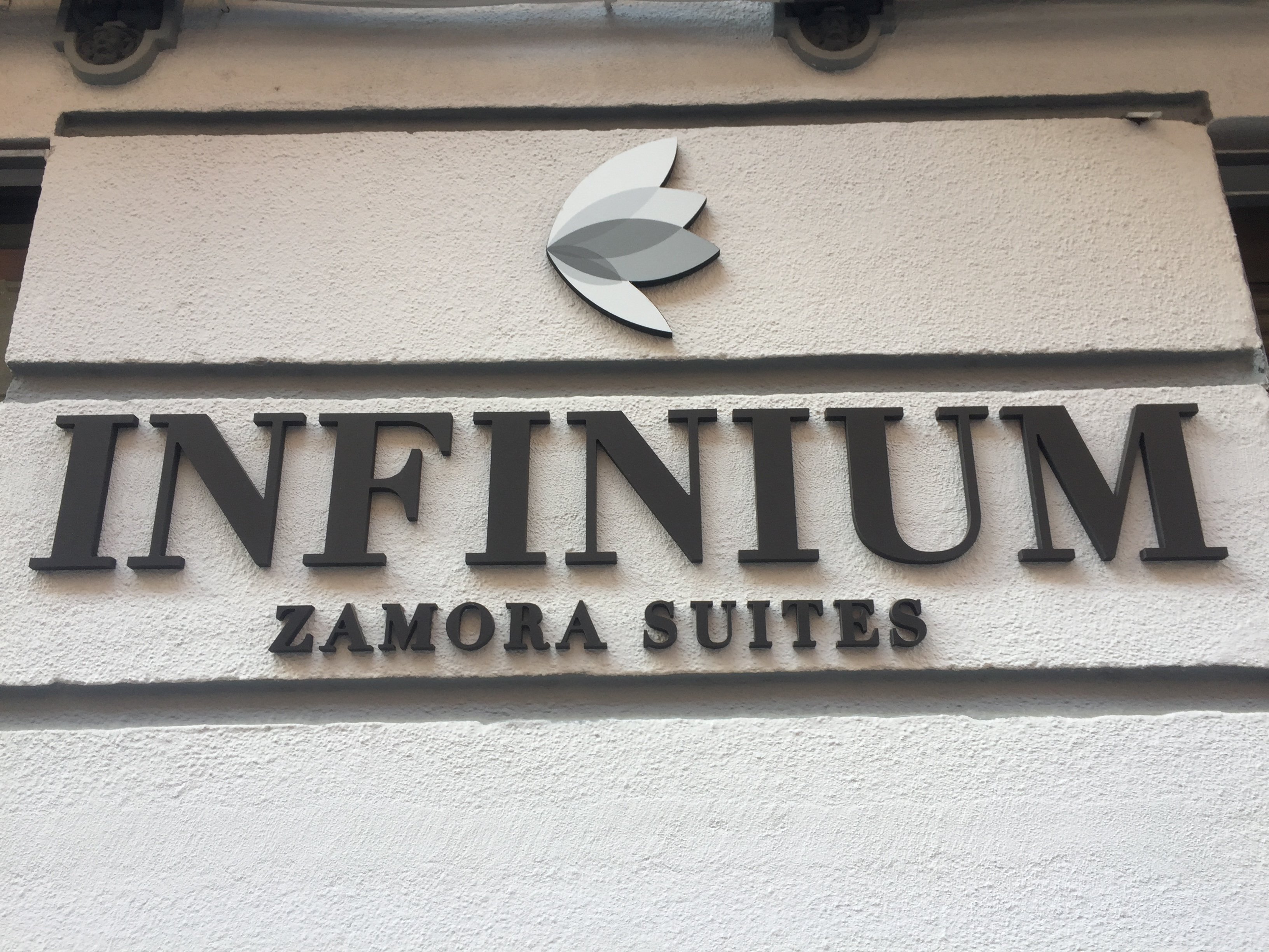 Infinium Zamora Suites-浴室