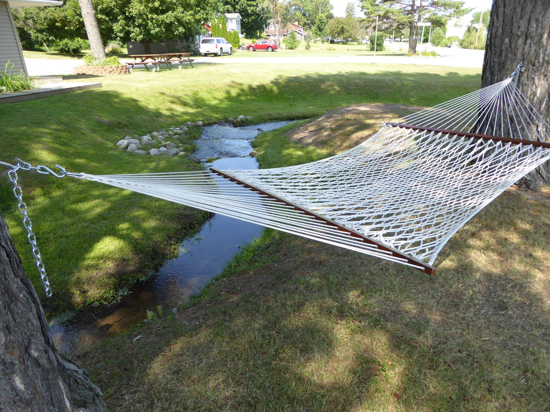 South Arm Retreats主图