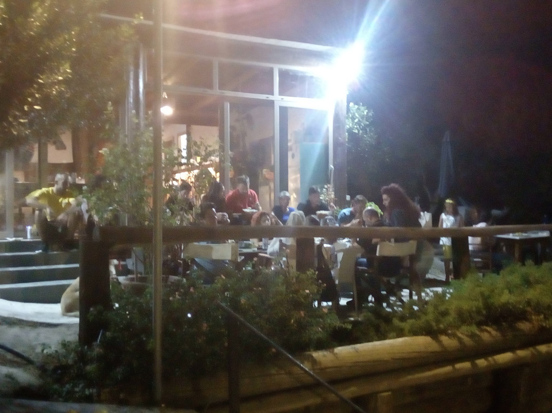 Ipposchesi-Finikia必去景点