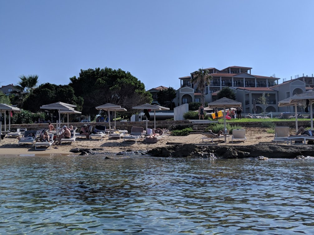 海湾套房酒店主图