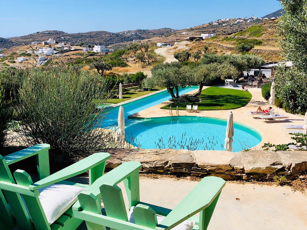 Kamaroti Suites Hotel主图