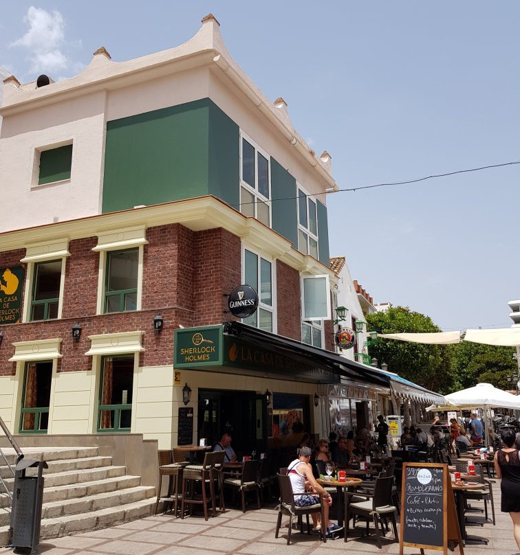 Plaza De La Nogalera-托雷莫里诺斯必去景点