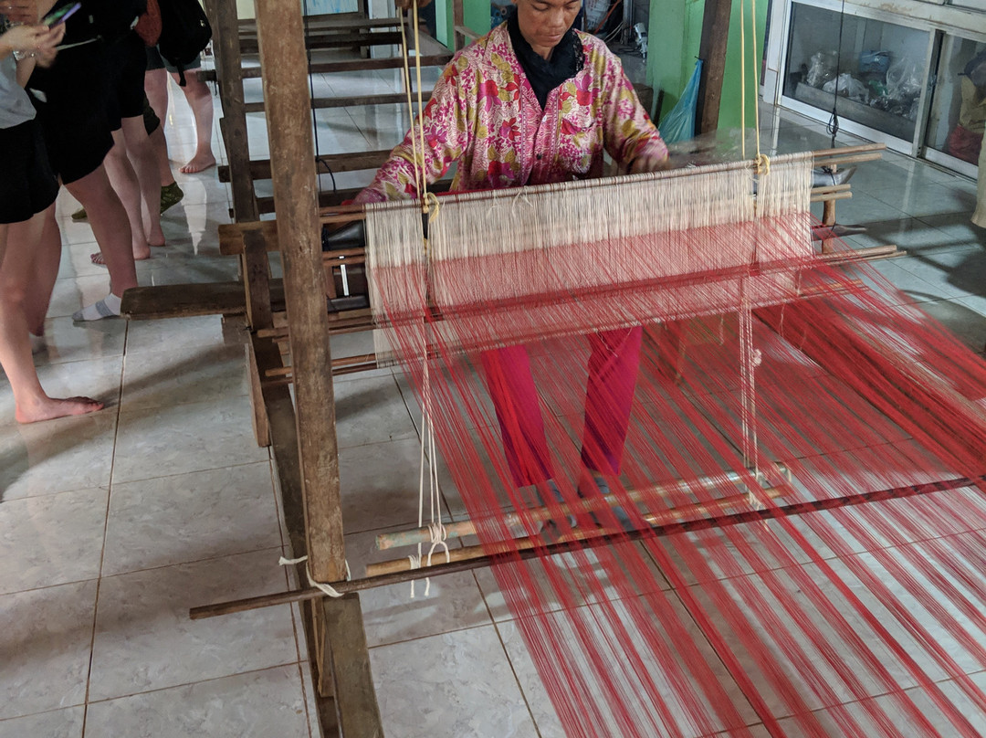 Khmer Crafts Center-磅同必去景点