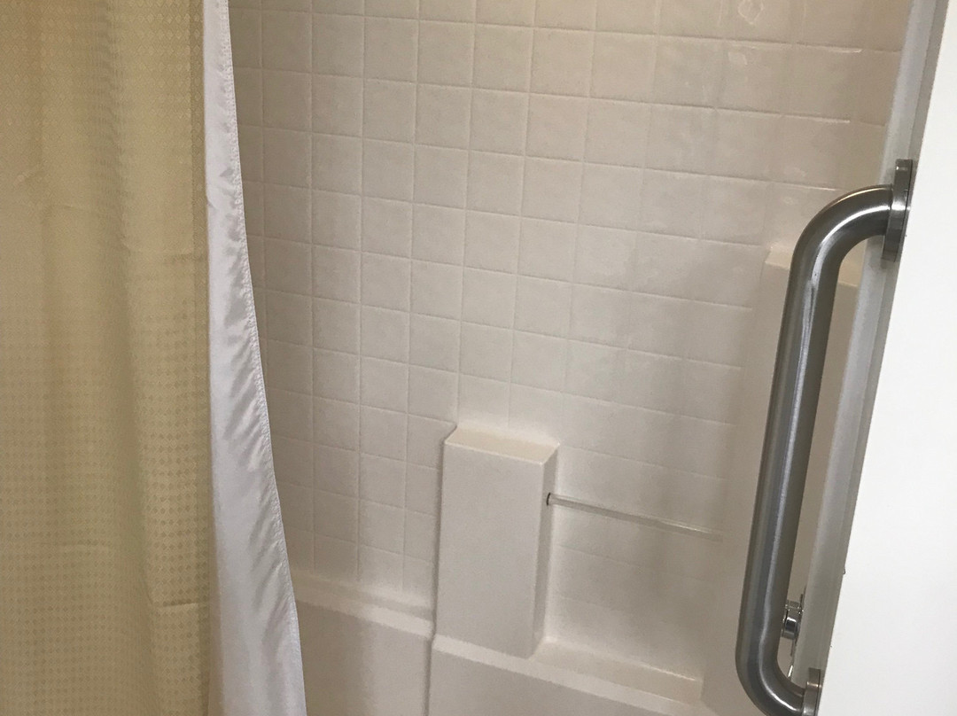 巴尔港大酒店主图