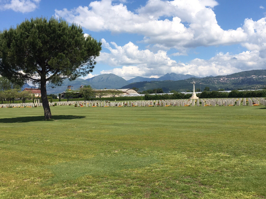 Salerno War Cemetery景点图片