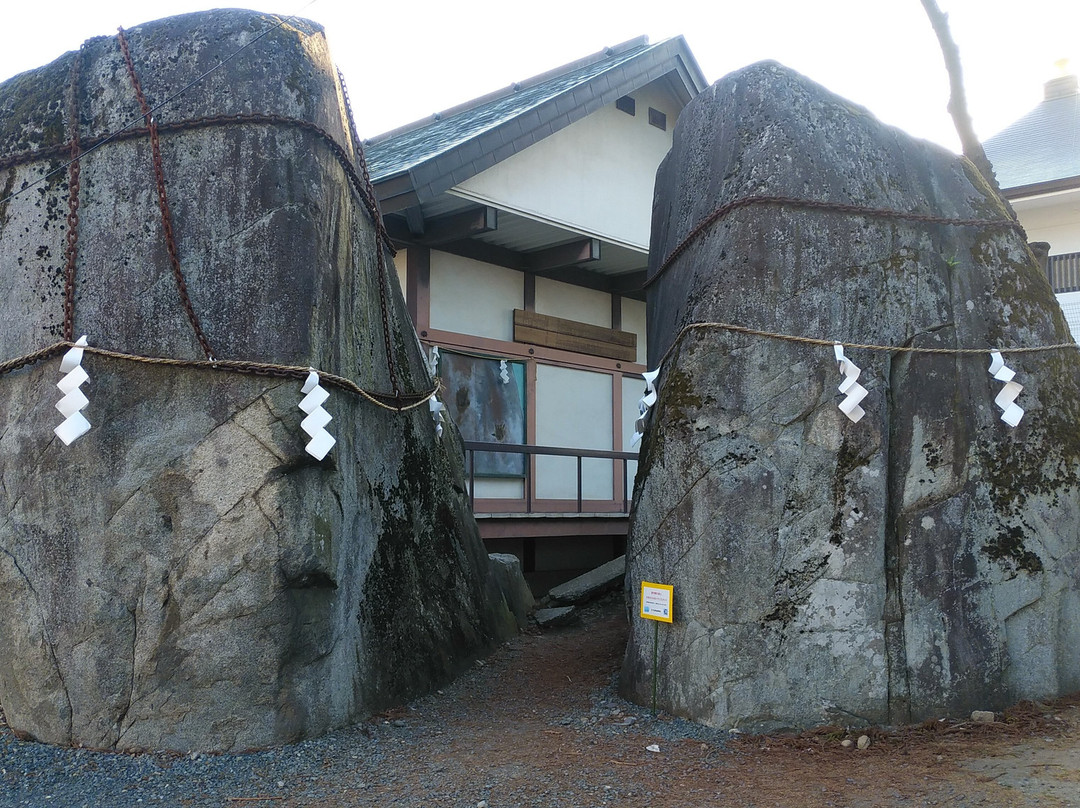 Mitsuishi Shrine景点图片