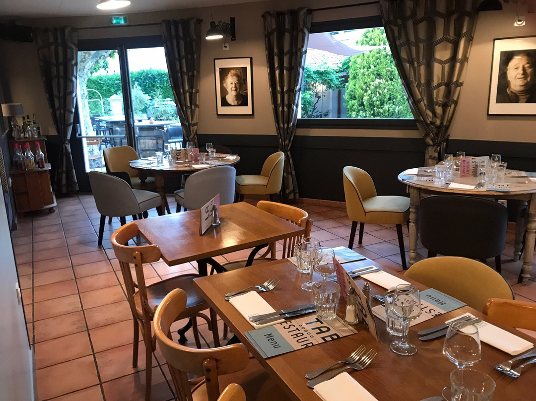 Logis Hôtel le Nouvel主图