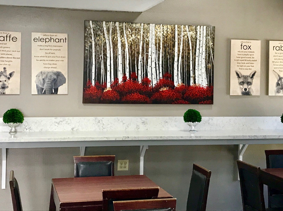 埃斯孔迪多速8酒店主图