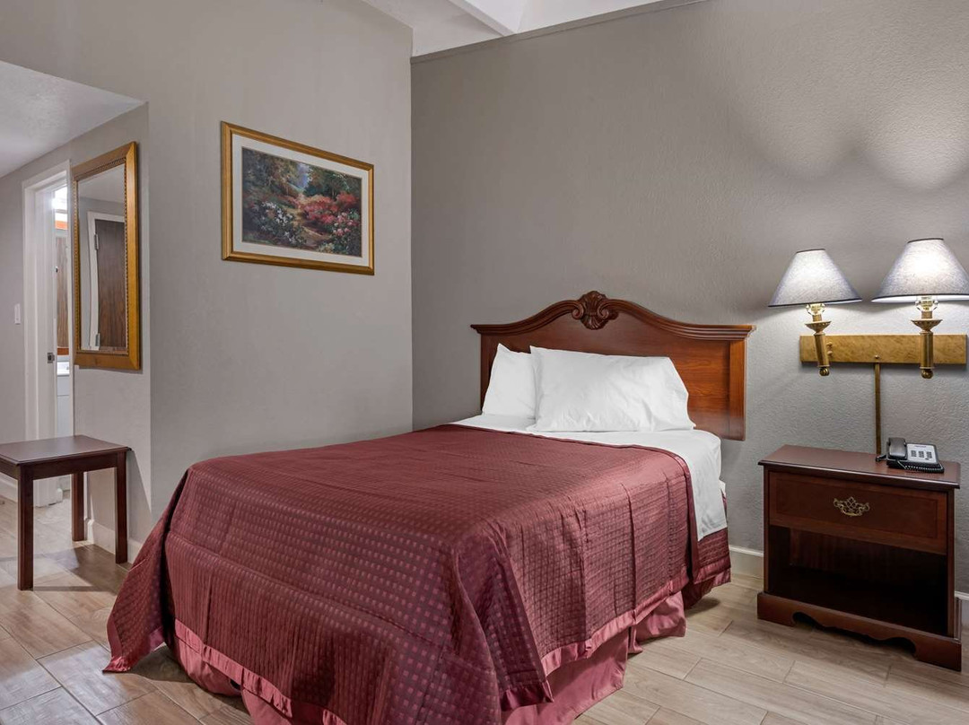 子午线套房酒店主图