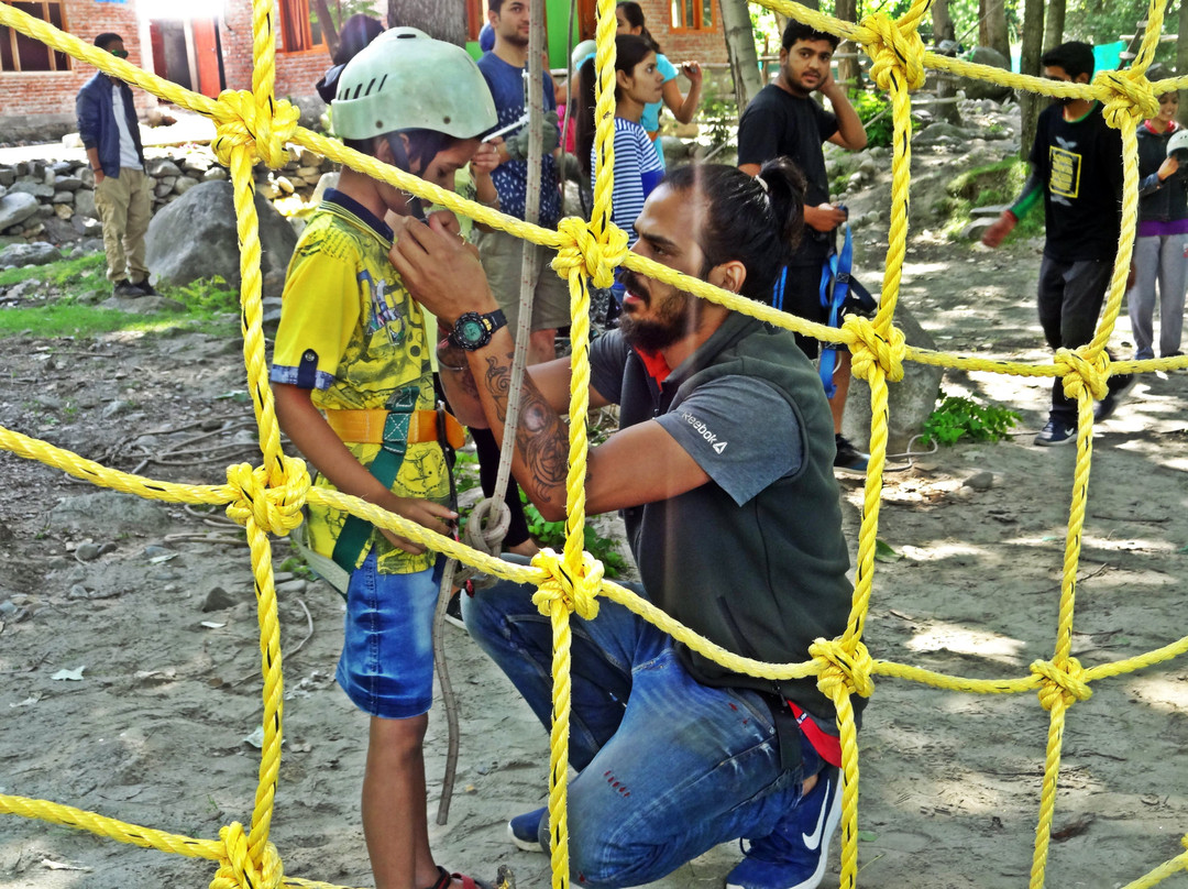 Camp Jungle Brooks-默纳利必去景点