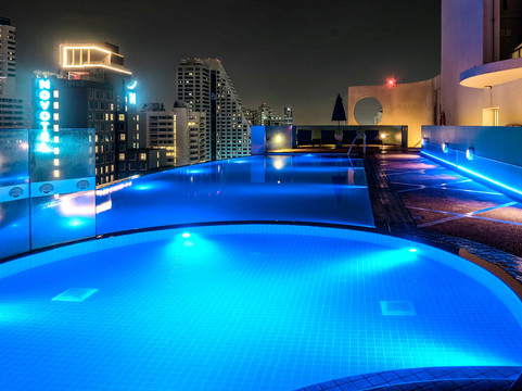 曼谷莎玛素坤逸服务式公寓主图