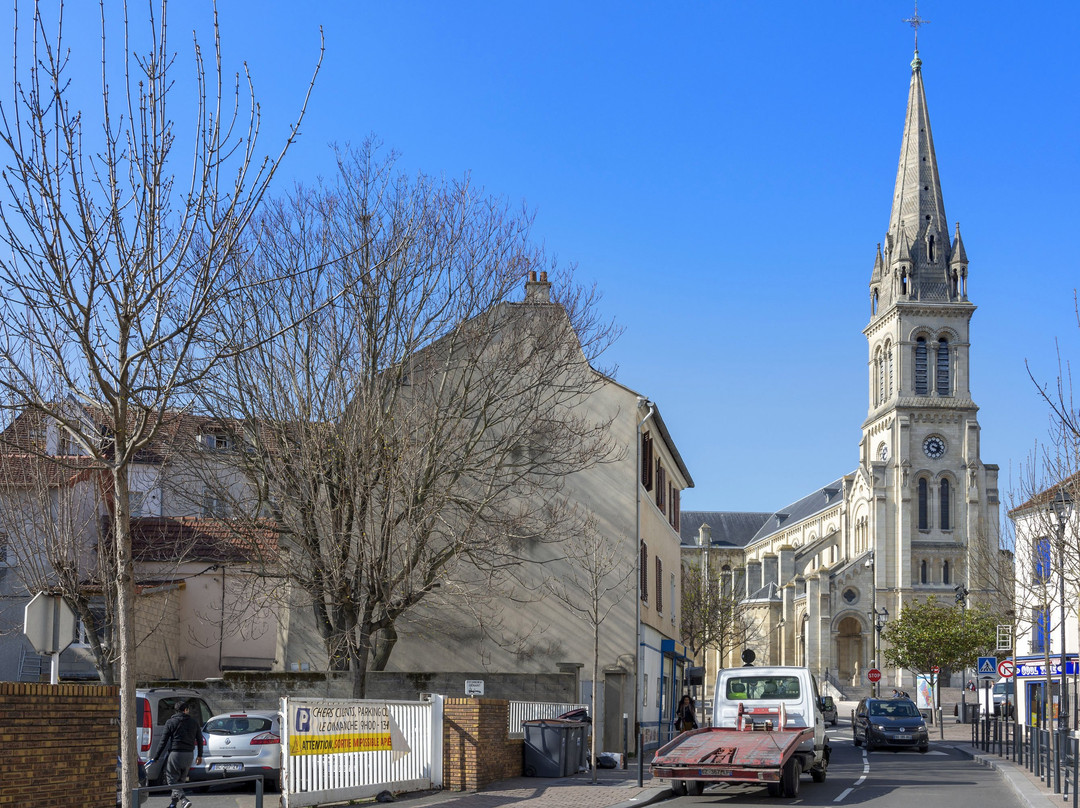 Basilique D'argenteuil-Argenteuil必去景点