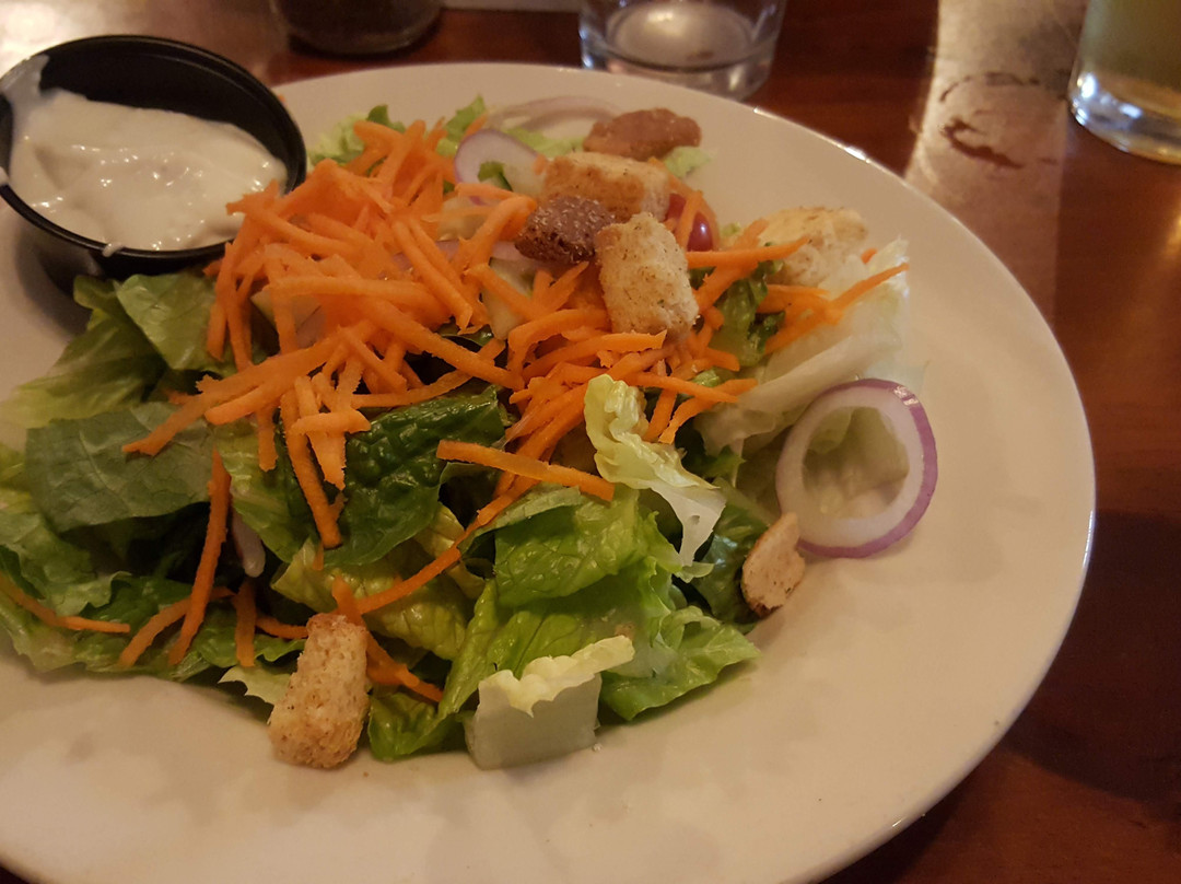 Lebanon餐馆和美食-UNCLE D's Log Cabin Restaurant