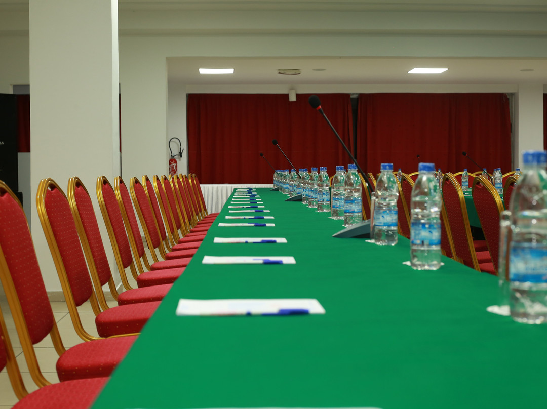 Ivotel Hotel & Spa主图