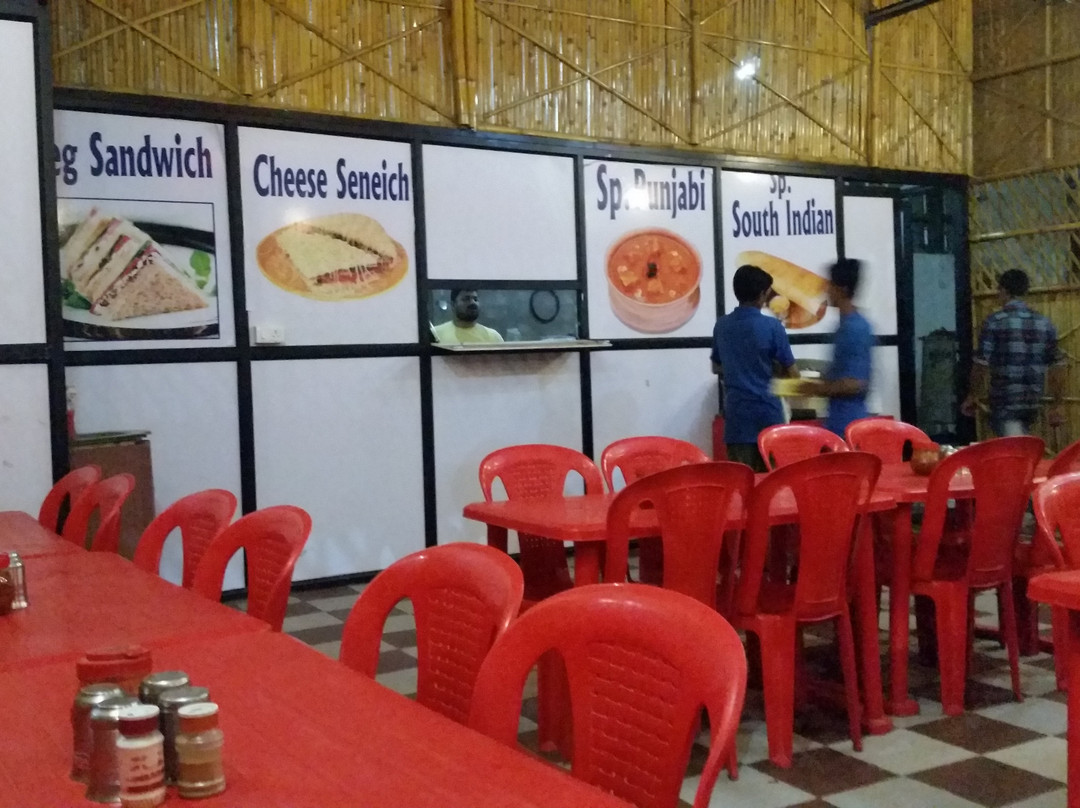 Hotel Somnath Atithigruh主图