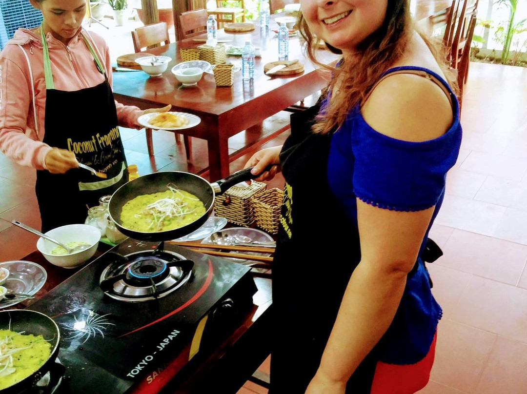 Coconut Fragrance Restaurant & Cooking Class-会安必去景点