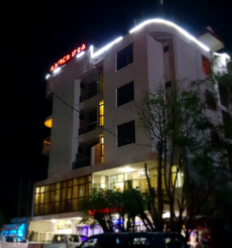 Lakemark Hotel主图