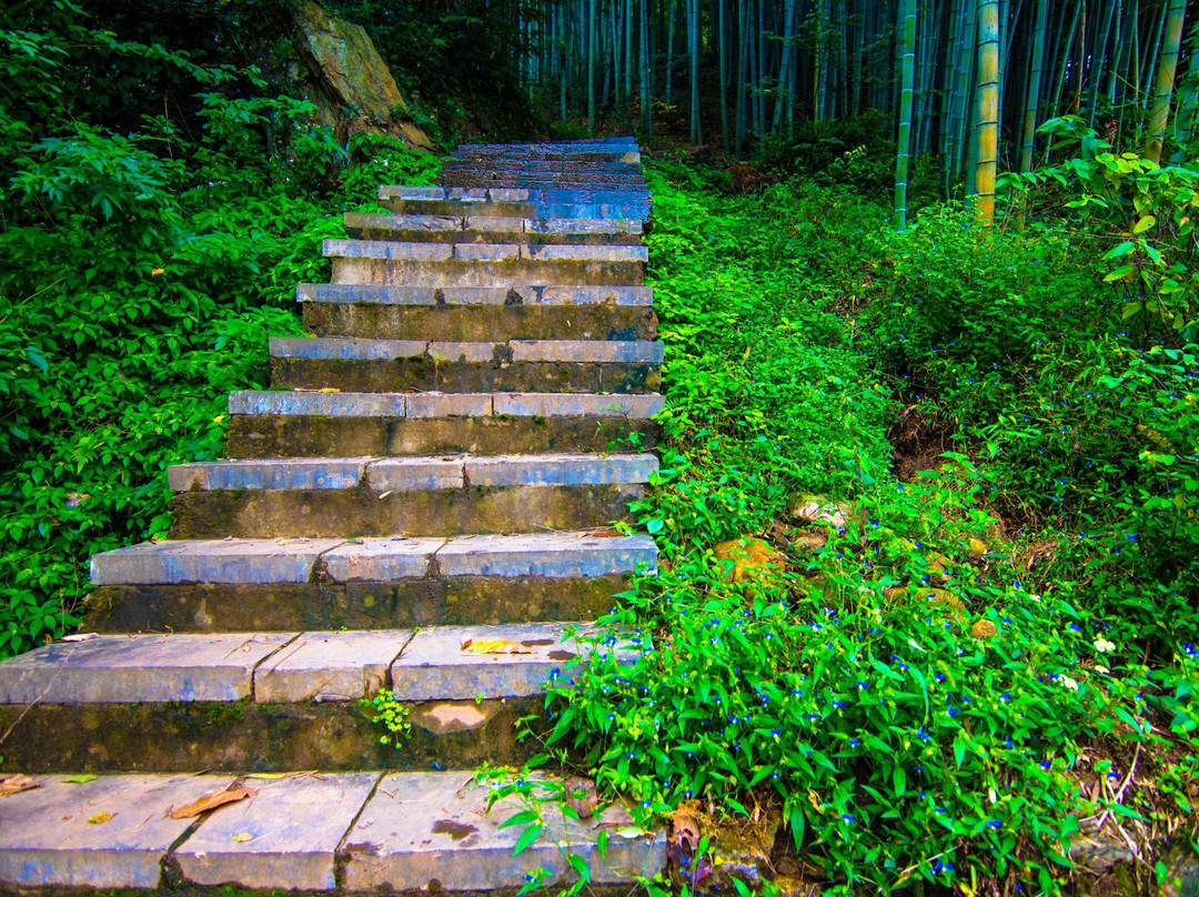 东石笋景区-六安市必去景点