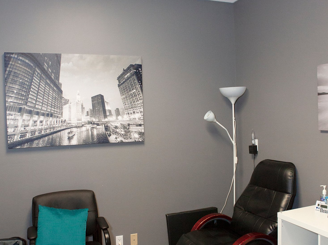 Refresh Health & Wellness-舍伍德公园必去景点