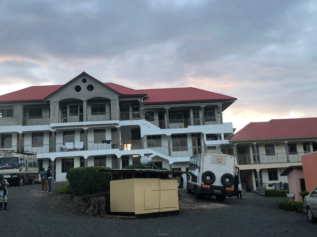 Virunga Hotel and Campsite