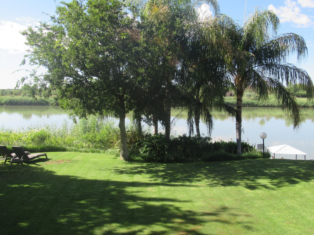 River Place Manor主图