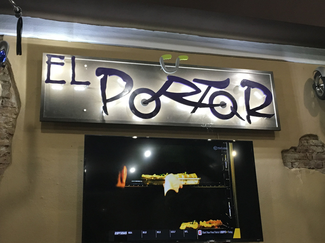 Arroyo餐馆和美食-El Portar Pub