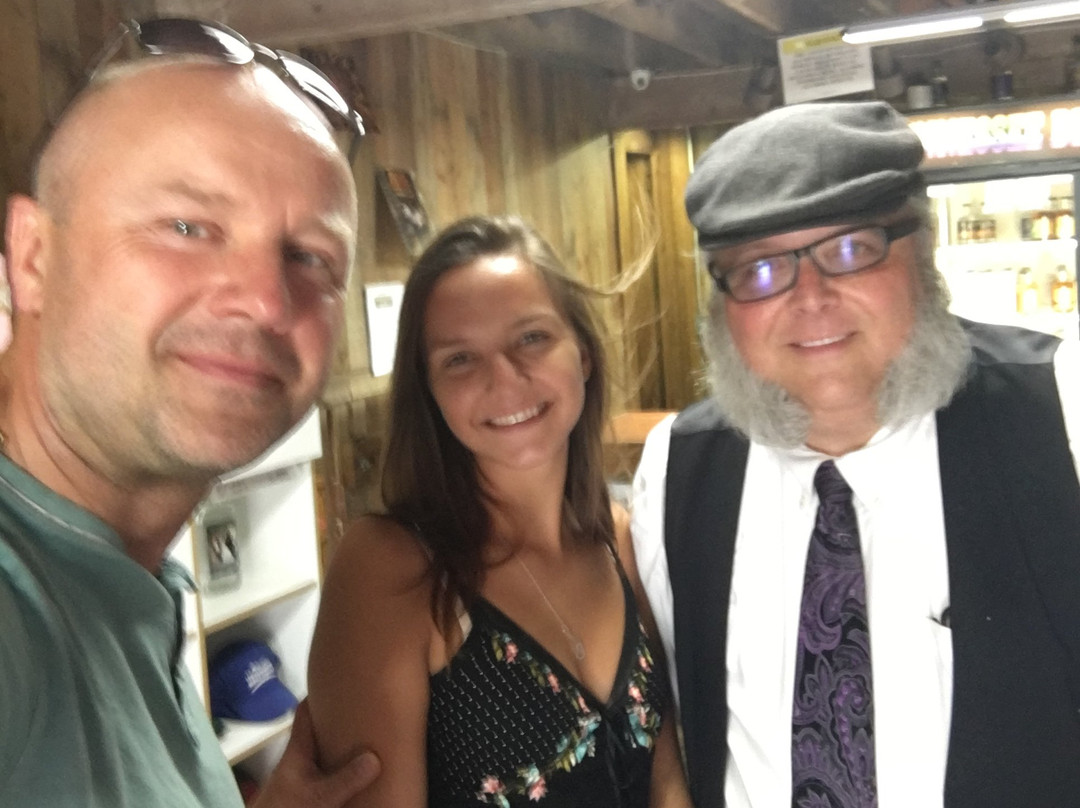 East Tennessee Distillery-Piney Flats必去景点