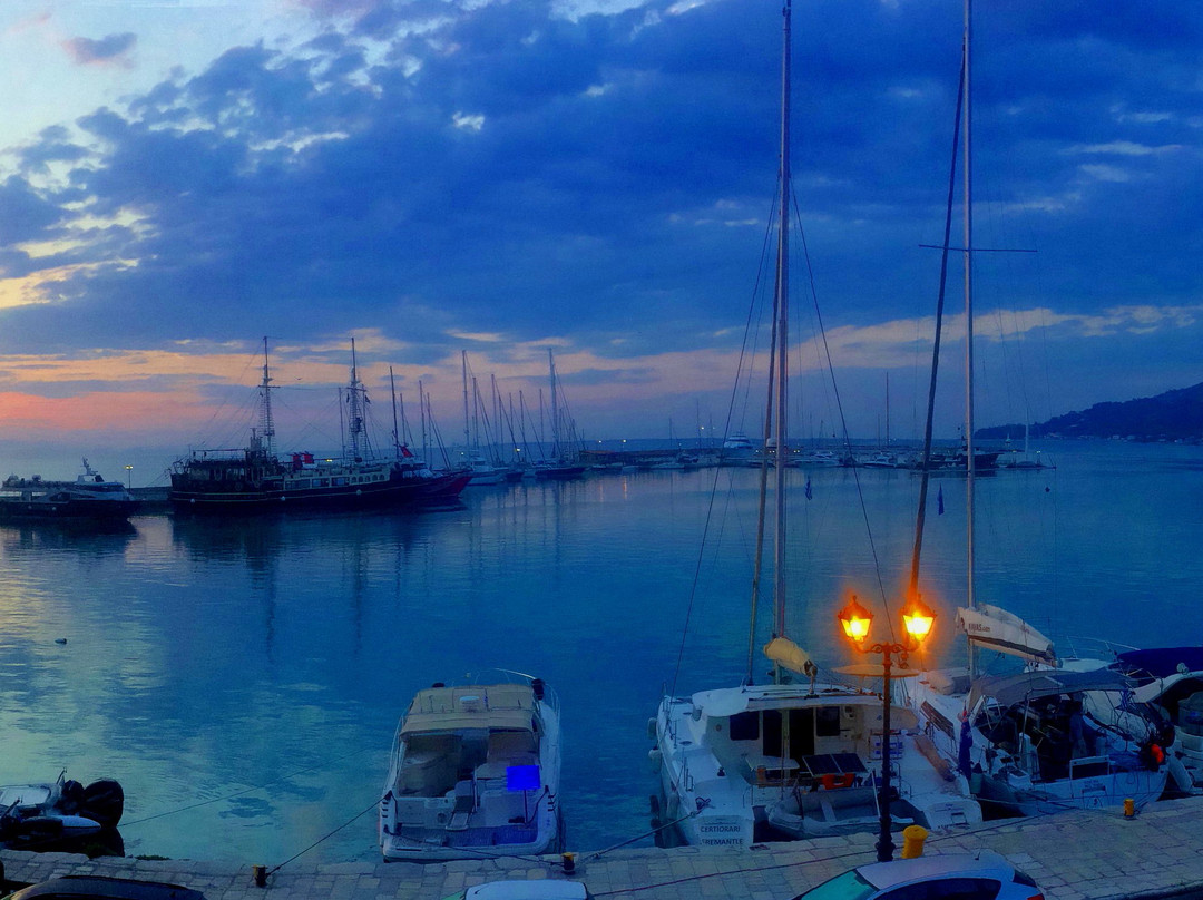 斯特拉达滨海酒店主图