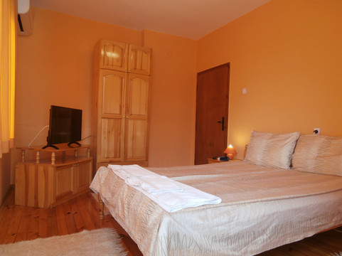 Apartments in House Silent Nature主图