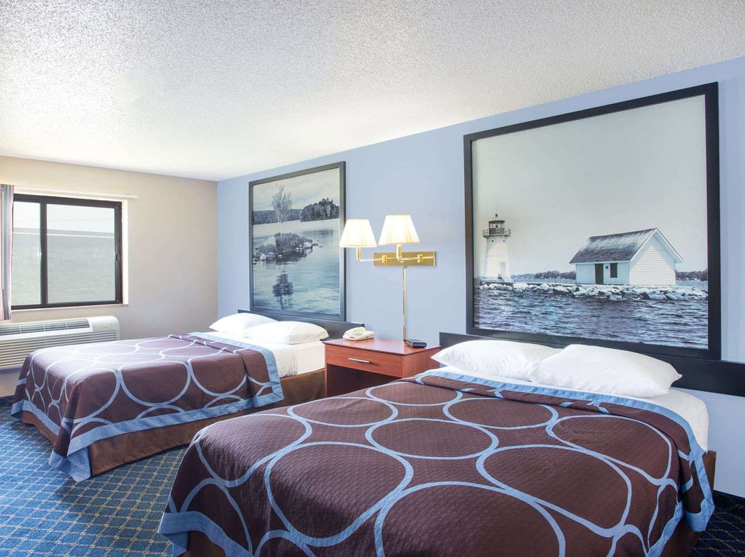 马塞纳NY速8酒店主图