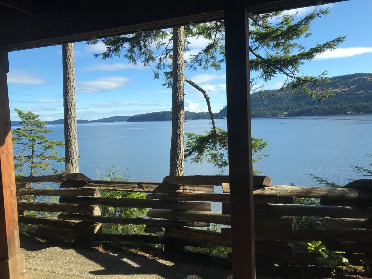 Salmonberry Inn-官方