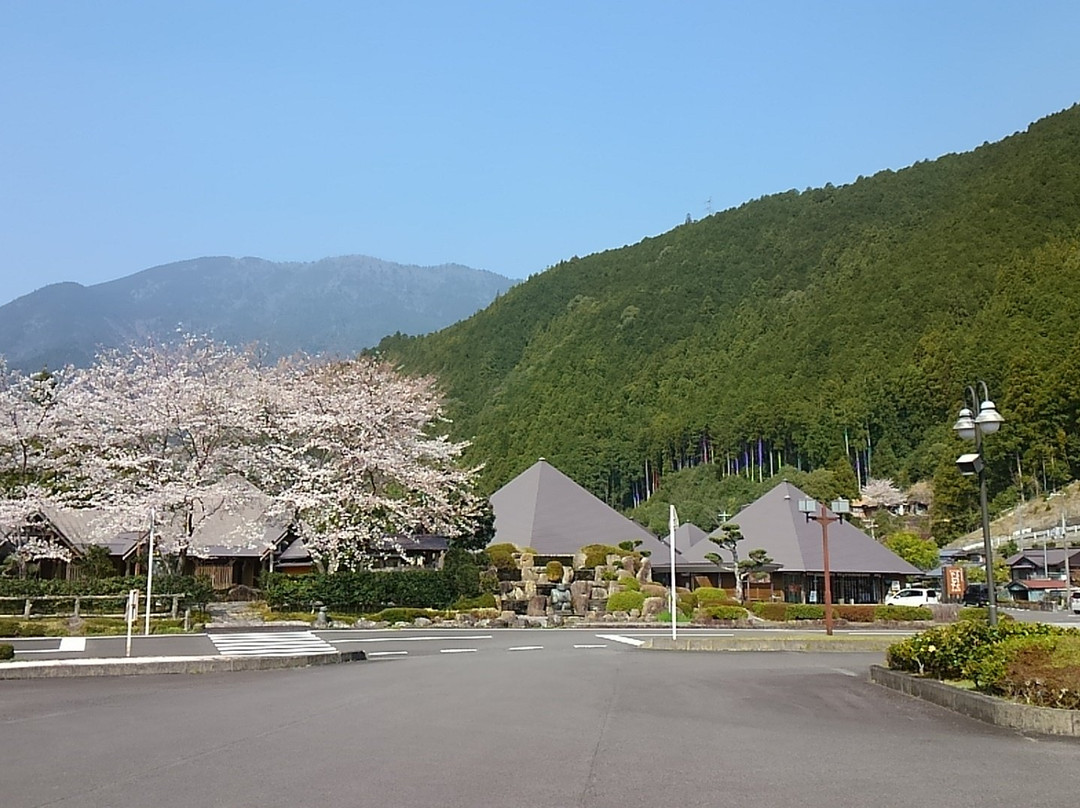 Michi-no-Eki Okutoro景点图片