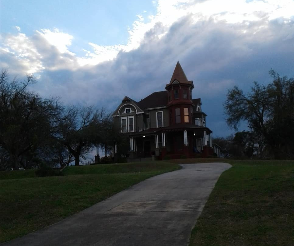 Angel's Nest Bed and Breakfast主图