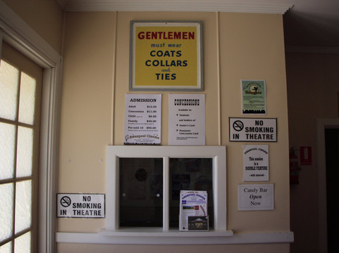 Swanpool Cinema-Swanpool必去景点