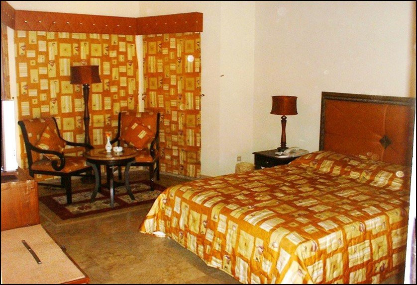 Jungle Barracks主图