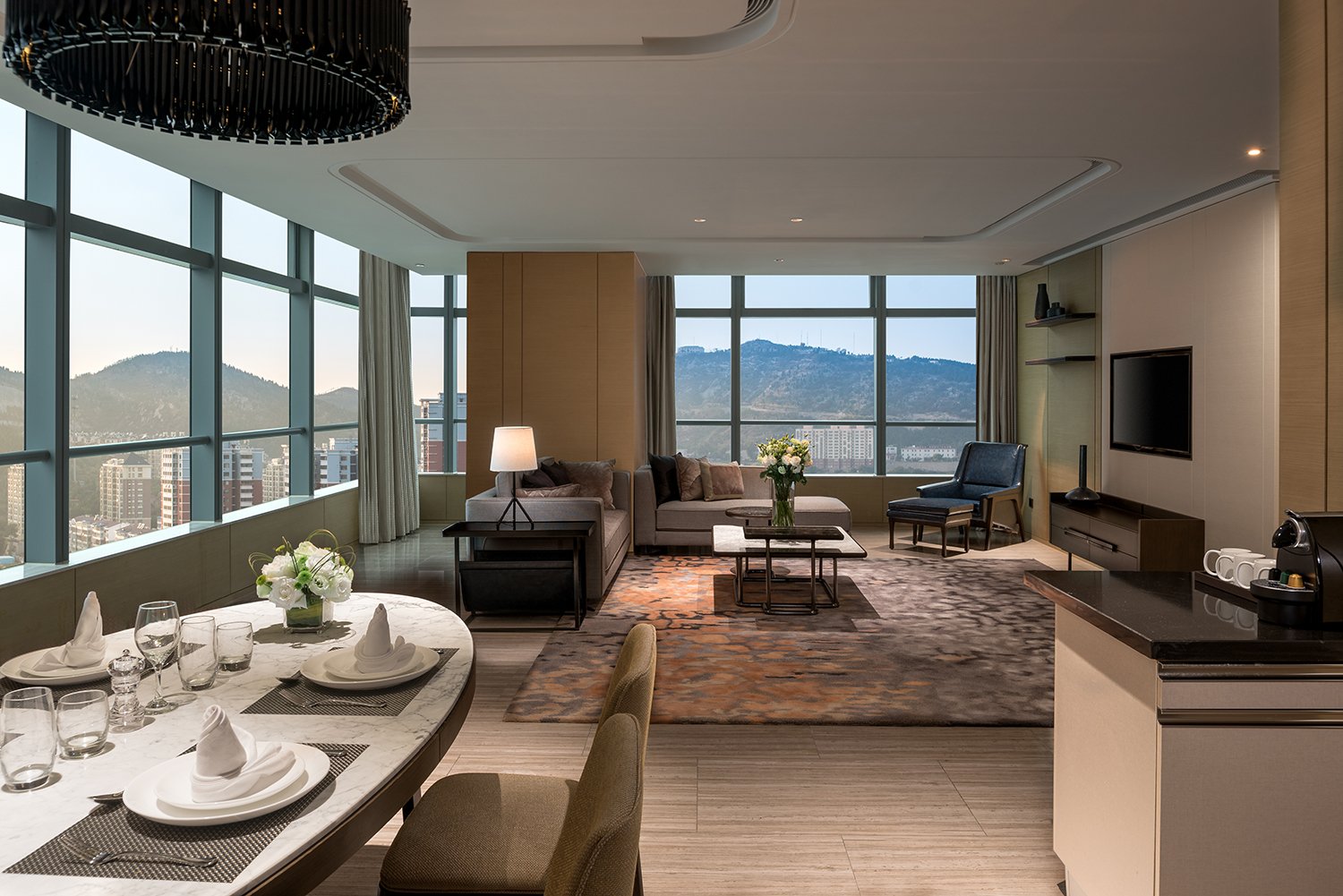 济南鲁能希尔顿酒店及公寓-官方